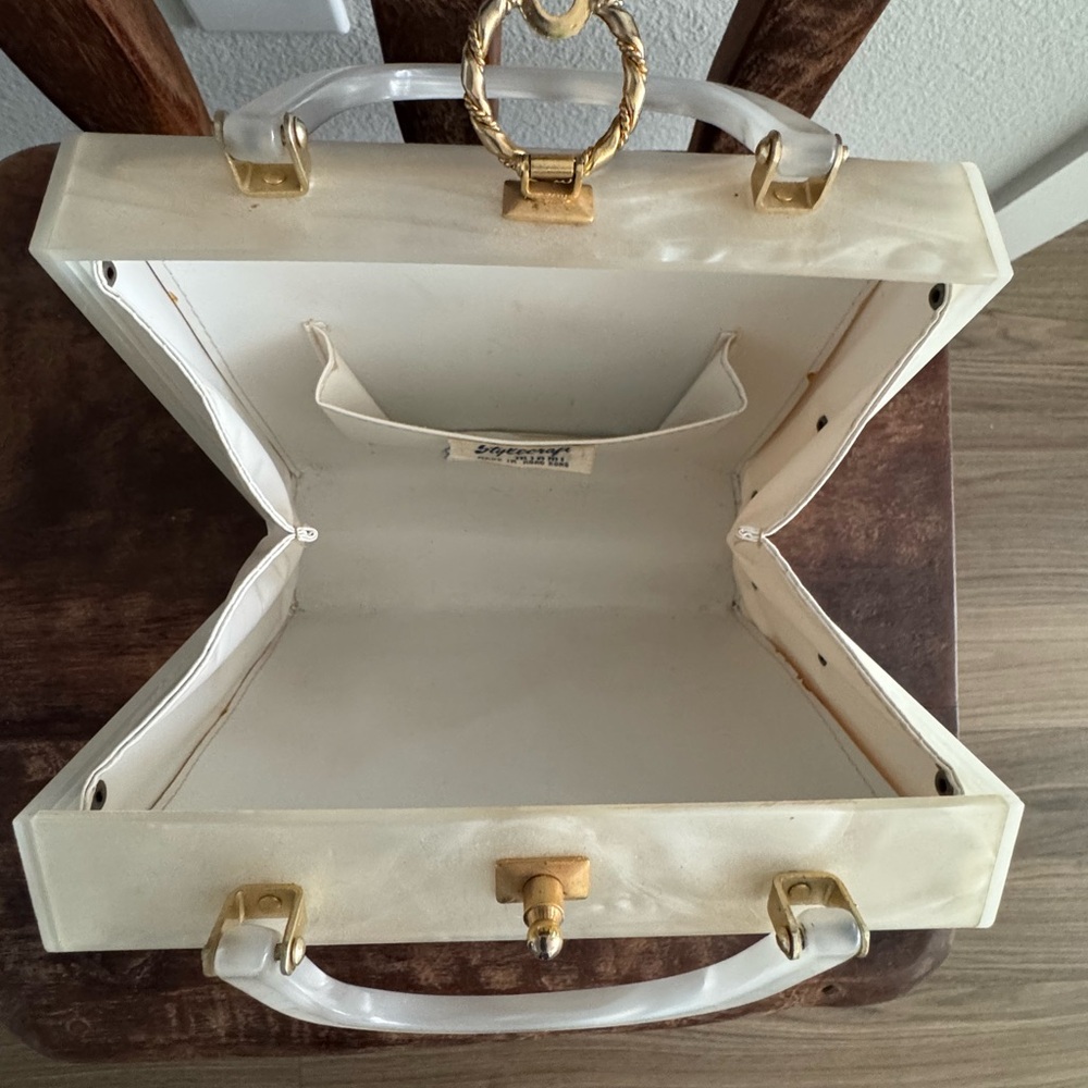 Vintage Pearlescent Cream Acrylic Satchel Handbag - Picture 9 of 16